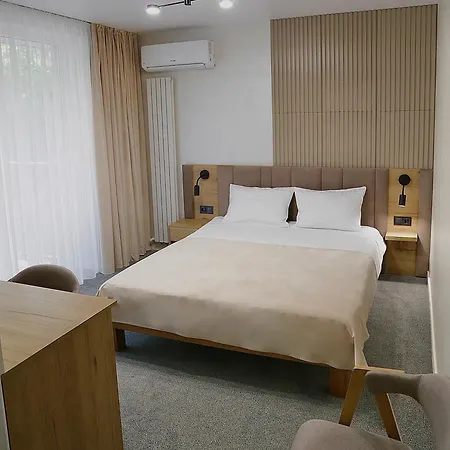 Duboviy Gai Hotel-2